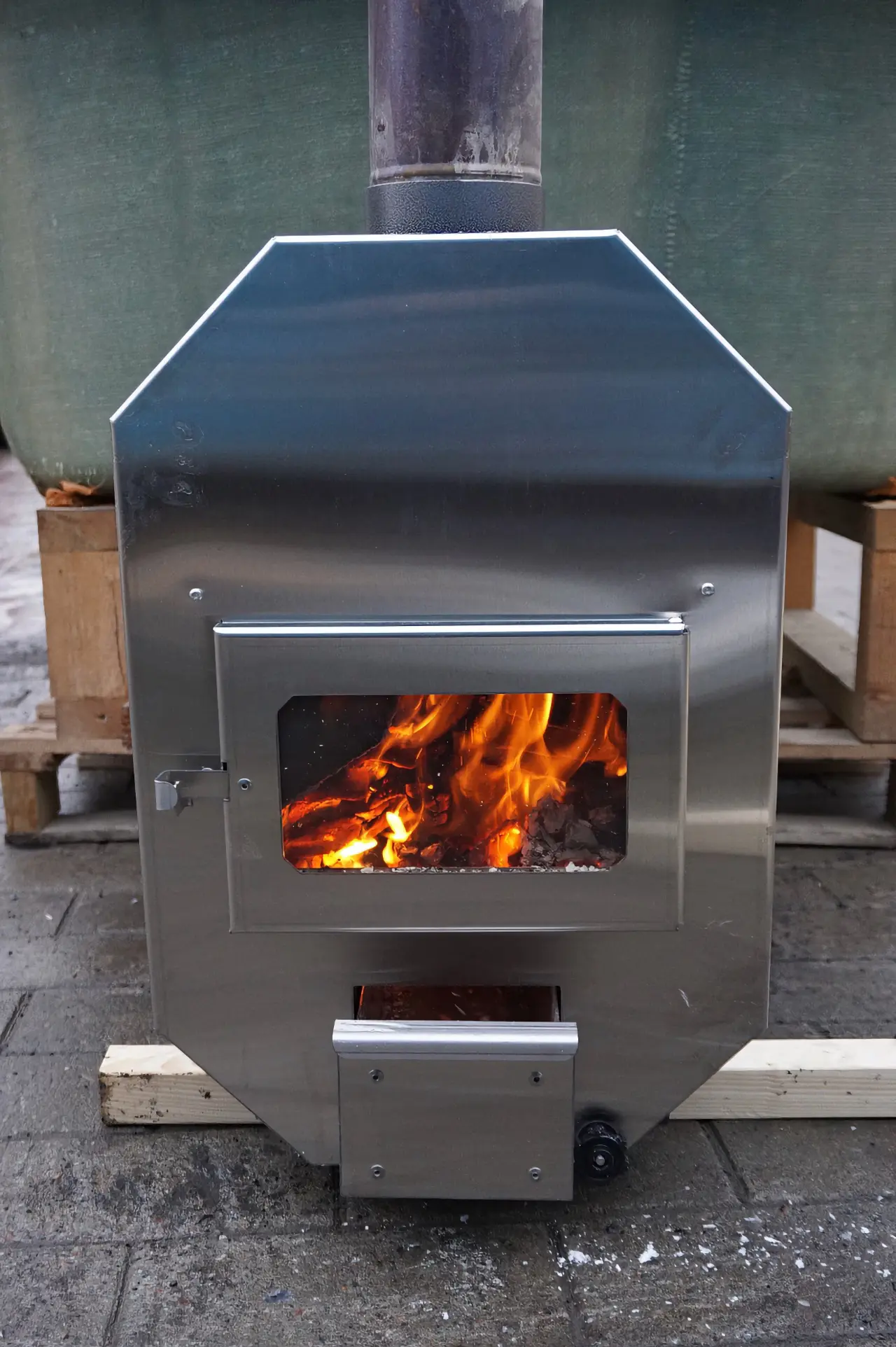 Wood-Fired External Stove 37kW